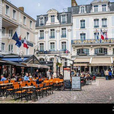 Restaurants en place chateaubriand st malo bretagne whynr8